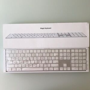 NWT Apple Magic Keyboard with Numeric Keypad